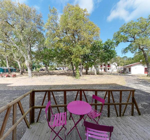 Nouvel Horizon Guest Center Landes Hostel วิเยอซ์-บูโก-เลส์-แบ็งส์ ภายนอก รูปภาพ