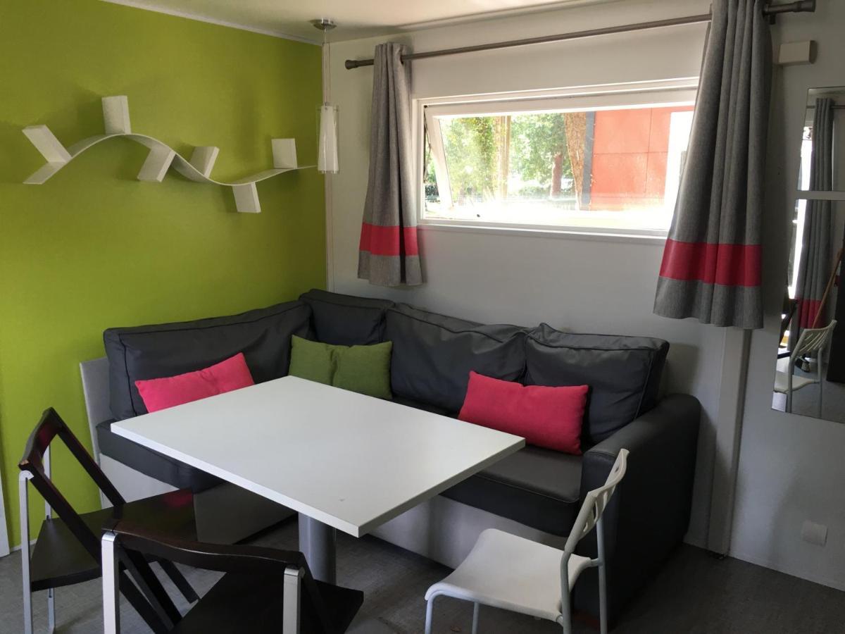 Nouvel Horizon Guest Center Landes Hostel วิเยอซ์-บูโก-เลส์-แบ็งส์ ภายนอก รูปภาพ